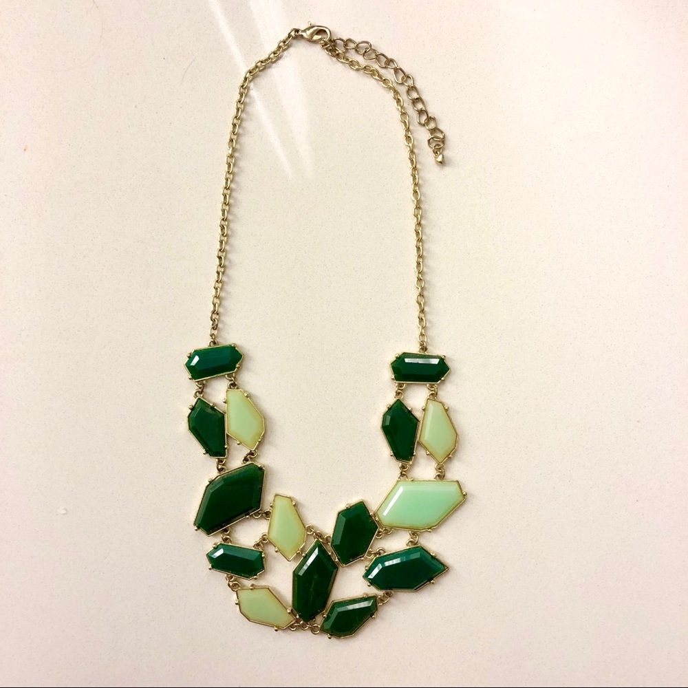 Green statement necklace